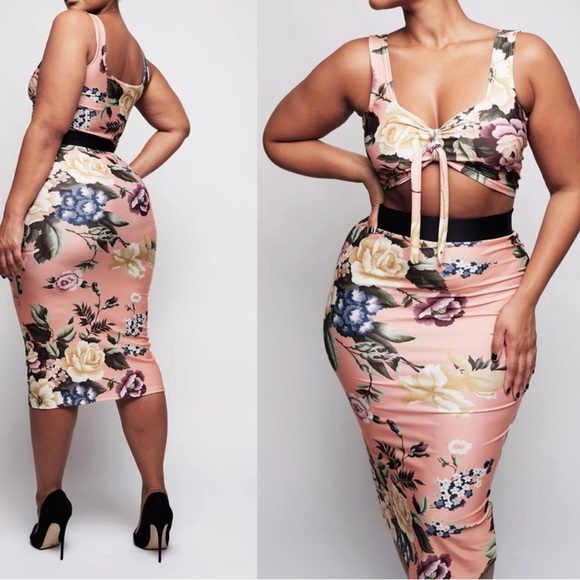 Rue 107 Dresses & Skirts - 🌷Rue 107 Pencil Skirt🌷